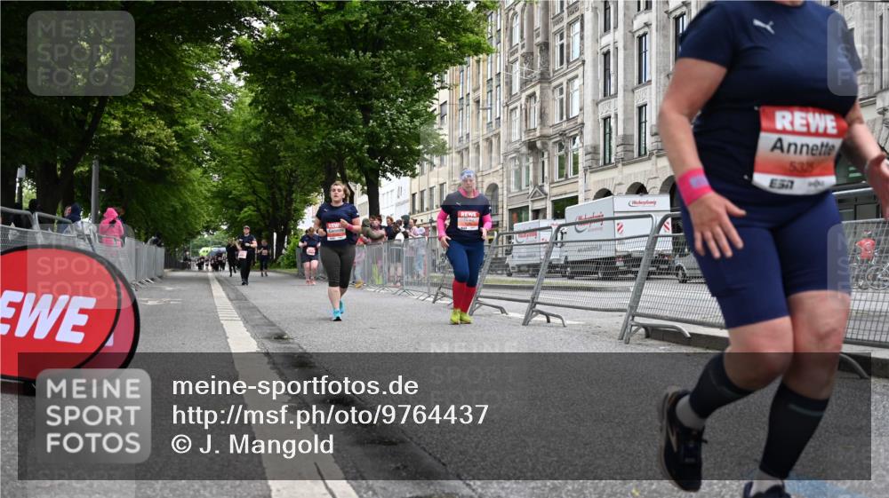 14.06.2026 - REWE Women's Run J. Mangold http://msf.ph/oto/9764437 14.06.2026 11:12:15 Ziel 5088, 5089, 5090, 5100, 5191, 5302, 5325, 5612, 5785, 6052 meine-sportfotos.de