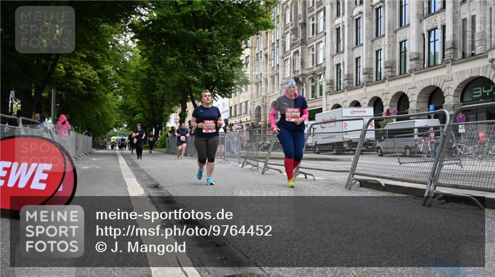 14.06.2026 - REWE Women's Run J. Mangold http://msf.ph/oto/9764452 14.06.2026 11:12:16 Ziel 5088, 5089, 5090, 5191, 5302, 5325, 5785, 6052 meine-sportfotos.de
