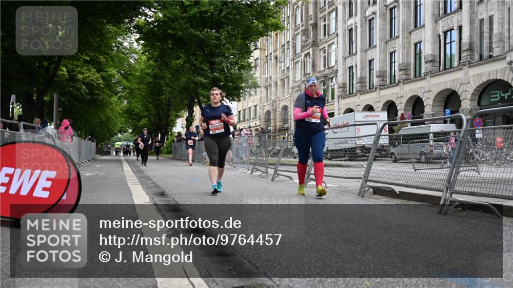 14.06.2026 - REWE Women's Run J. Mangold http://msf.ph/oto/9764457 14.06.2026 11:12:17 Ziel 5088, 5089, 5090, 5191, 5325, 5785, 6052 meine-sportfotos.de