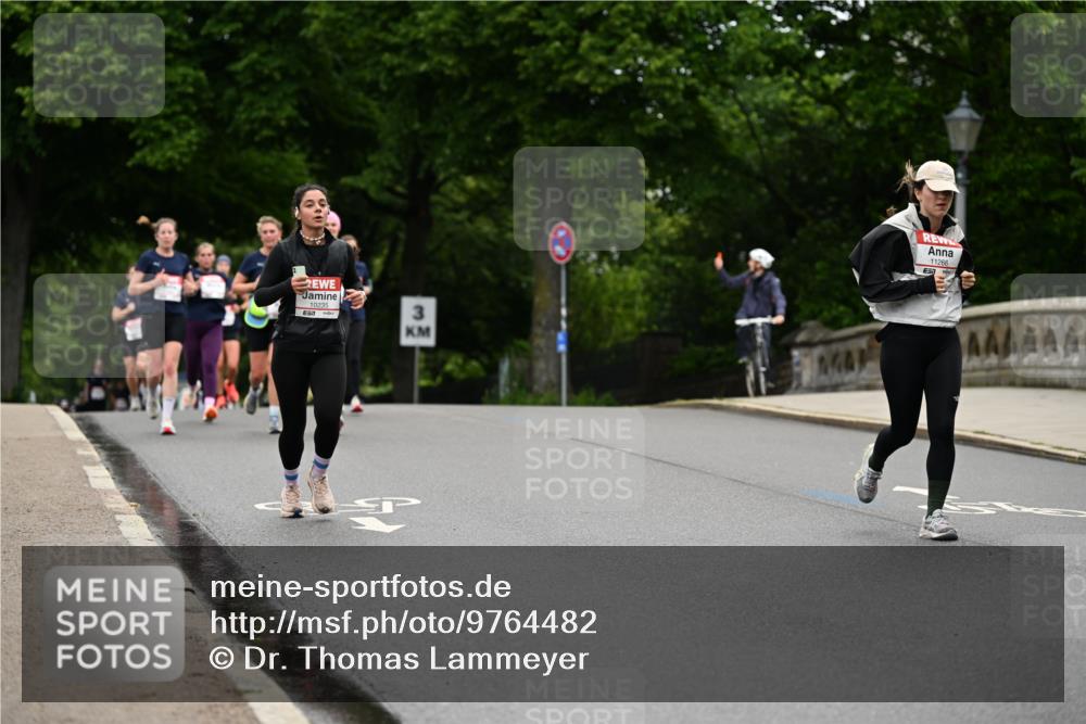 14.06.2026 - REWE Women's Run Dr. Thomas Lammeyer http://msf.ph/oto/9764482 14.06.2026 09:39:17 Laufen 10235, 11266 meine-sportfotos.de