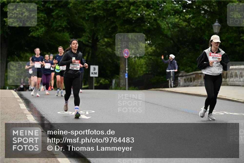 14.06.2026 - REWE Women's Run Dr. Thomas Lammeyer http://msf.ph/oto/9764483 14.06.2026 09:39:17 Laufen 30, 11266 meine-sportfotos.de