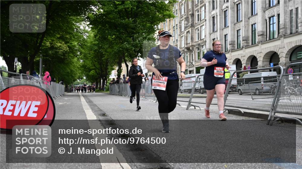 14.06.2026 - REWE Women's Run J. Mangold http://msf.ph/oto/9764500 14.06.2026 11:12:26 Ziel 5009, 5155, 5205 meine-sportfotos.de