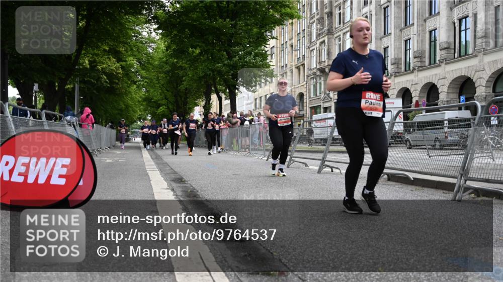 14.06.2026 - REWE Women's Run J. Mangold http://msf.ph/oto/9764537 14.06.2026 11:12:49 Ziel 5300, 5365, 5426 meine-sportfotos.de