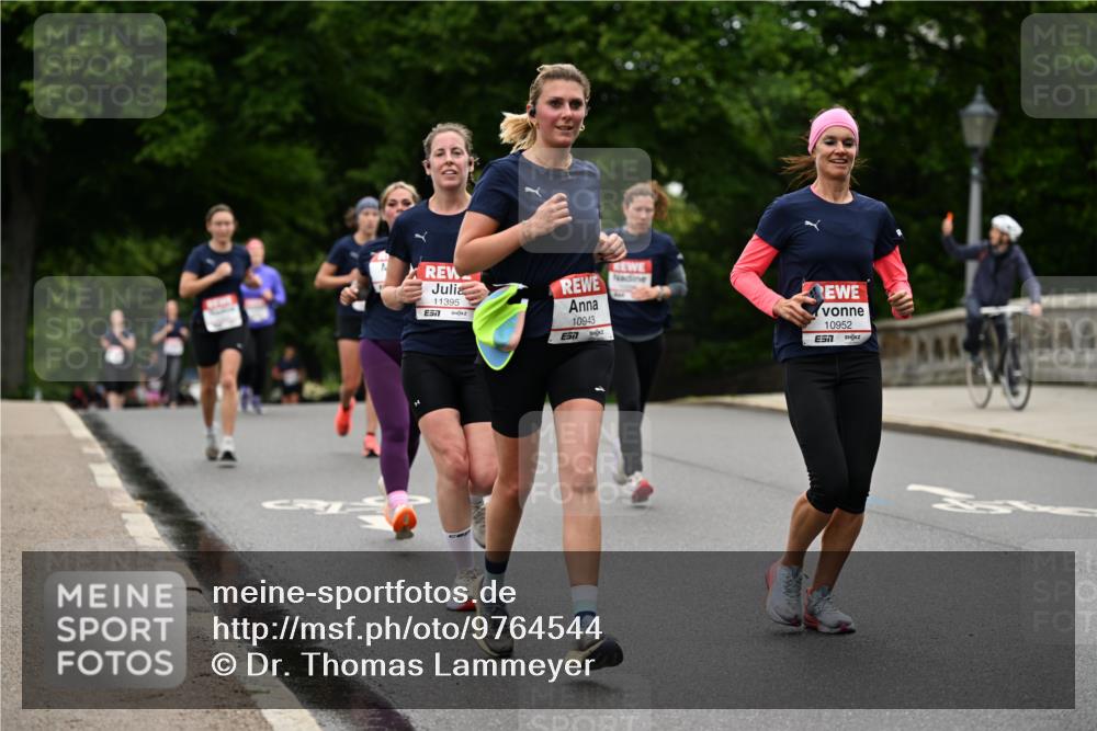 14.06.2026 - REWE Women's Run Dr. Thomas Lammeyer http://msf.ph/oto/9764544 14.06.2026 09:39:22 Laufen 11395, 7, 10943, 57, 10952 meine-sportfotos.de