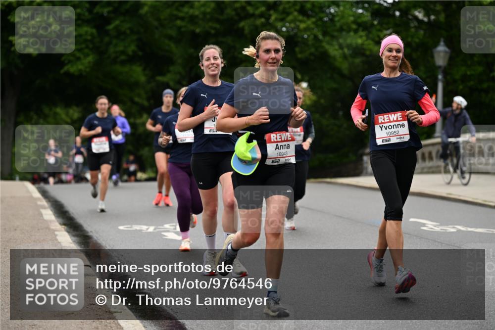 14.06.2026 - REWE Women's Run Dr. Thomas Lammeyer http://msf.ph/oto/9764546 14.06.2026 09:39:22 Laufen 10943, 57, 10952, 651 meine-sportfotos.de