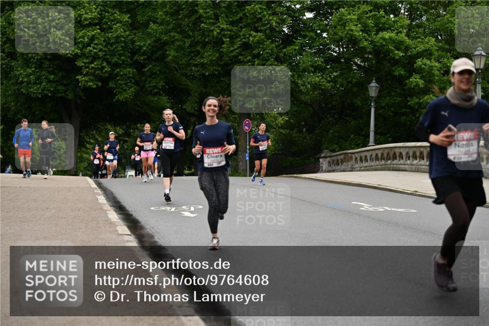 14.06.2026 - REWE Women's Run Dr. Thomas Lammeyer http://msf.ph/oto/9764608 14.06.2026 09:39:32 Laufen 10254, 813 meine-sportfotos.de