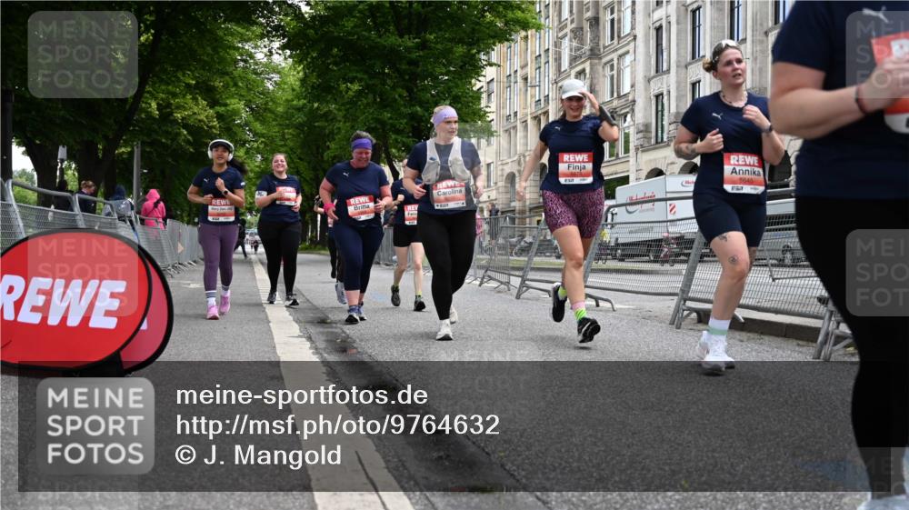 14.06.2026 - REWE Women's Run J. Mangold http://msf.ph/oto/9764632 14.06.2026 11:13:00 Ziel 5057, 5252, 5299, 5383, 5537, 5564, 5645, 5678, 5726, 5936, 5955, 6033, 6059 meine-sportfotos.de