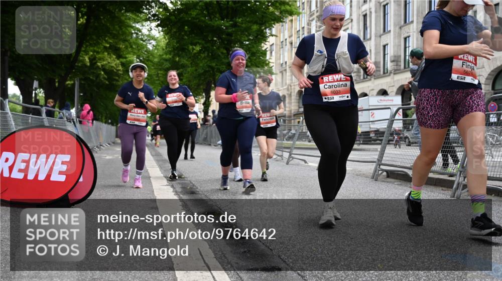 14.06.2026 - REWE Women's Run J. Mangold http://msf.ph/oto/9764642 14.06.2026 11:13:02 Ziel 5057, 5252, 5299, 5383, 5537, 5564, 5645, 5678, 5726, 5936, 5955, 6033, 6059 meine-sportfotos.de
