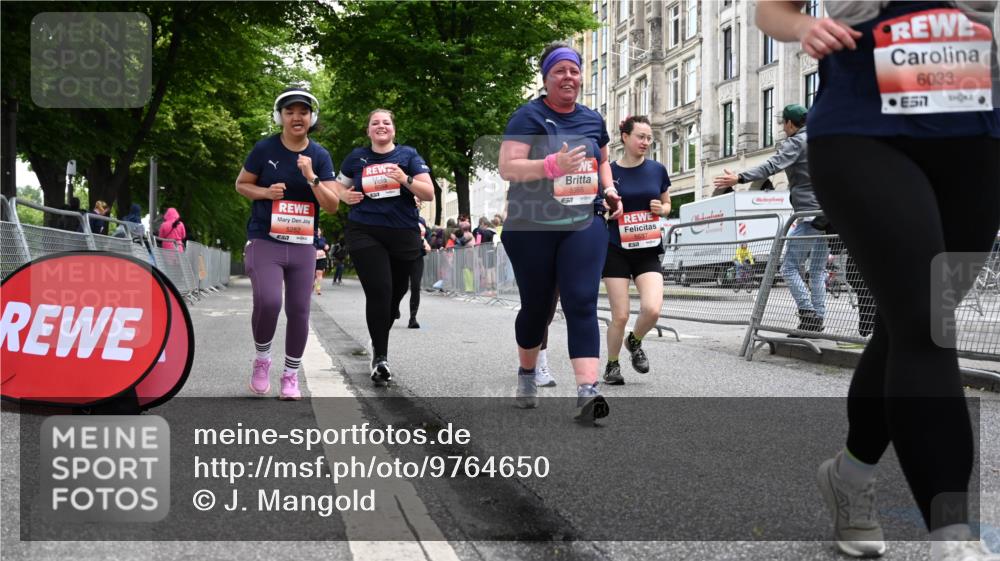 14.06.2026 - REWE Women's Run J. Mangold http://msf.ph/oto/9764650 14.06.2026 11:13:02 Ziel 5057, 5252, 5299, 5383, 5537, 5564, 5645, 5678, 5726, 5936, 5955, 6033, 6059 meine-sportfotos.de