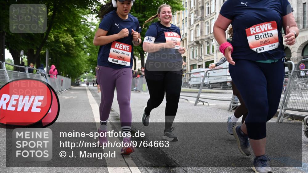 14.06.2026 - REWE Women's Run J. Mangold http://msf.ph/oto/9764663 14.06.2026 11:13:04 Ziel 5057, 5252, 5299, 5537, 5564, 5645, 5678, 5726, 5955, 6033, 6059 meine-sportfotos.de