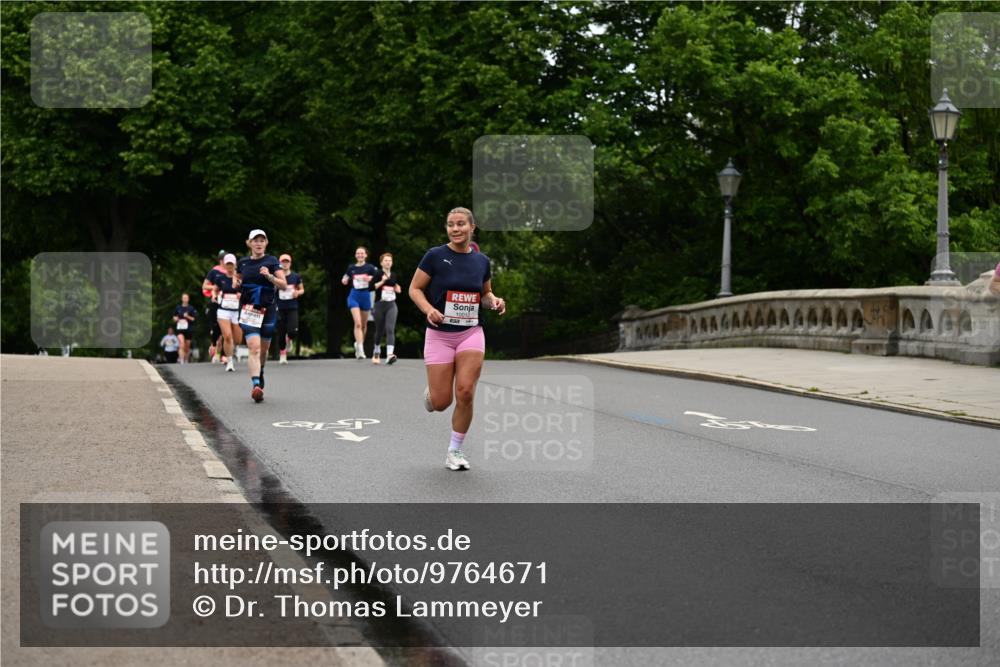 14.06.2026 - REWE Women's Run Dr. Thomas Lammeyer http://msf.ph/oto/9764671 14.06.2026 09:39:37 Laufen 10012 meine-sportfotos.de