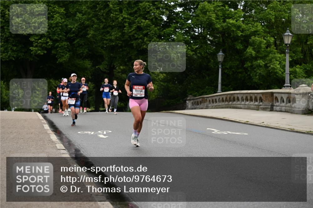 14.06.2026 - REWE Women's Run Dr. Thomas Lammeyer http://msf.ph/oto/9764673 14.06.2026 09:39:37 Laufen 10012 meine-sportfotos.de