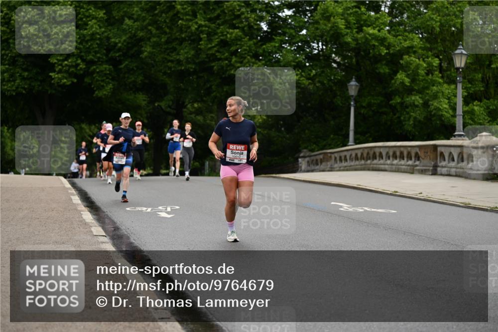14.06.2026 - REWE Women's Run Dr. Thomas Lammeyer http://msf.ph/oto/9764679 14.06.2026 09:39:37 Laufen 10012 meine-sportfotos.de