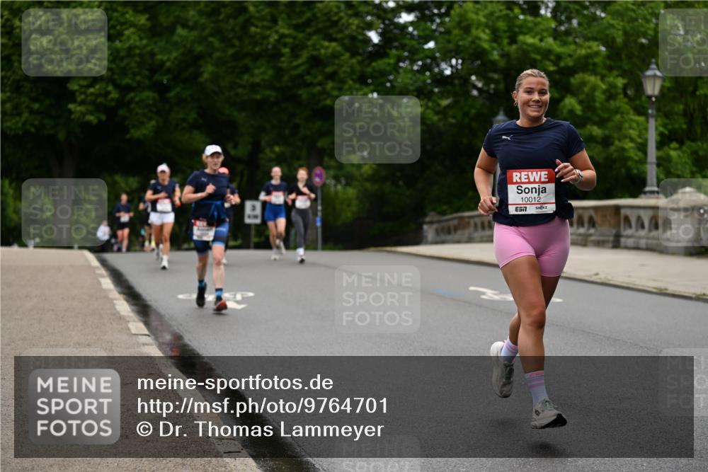 14.06.2026 - REWE Women's Run Dr. Thomas Lammeyer http://msf.ph/oto/9764701 14.06.2026 09:39:38 Laufen 10012, 7 meine-sportfotos.de