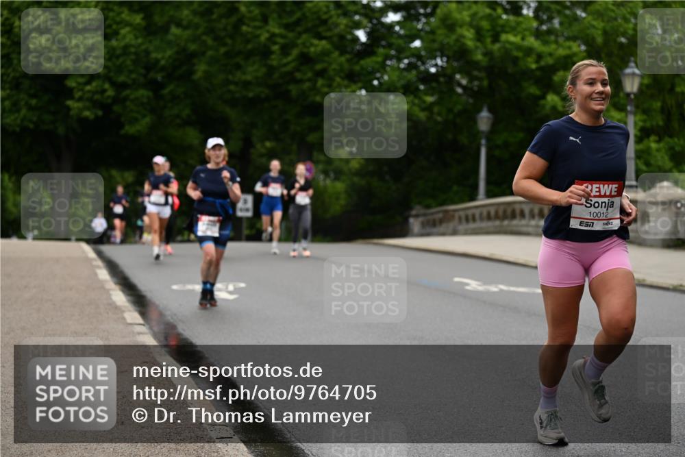 14.06.2026 - REWE Women's Run Dr. Thomas Lammeyer http://msf.ph/oto/9764705 14.06.2026 09:39:39 Laufen 10012 meine-sportfotos.de