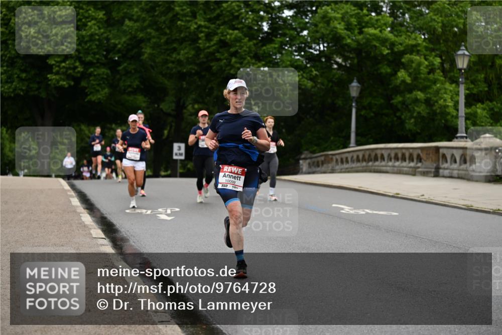 14.06.2026 - REWE Women's Run Dr. Thomas Lammeyer http://msf.ph/oto/9764728 14.06.2026 09:39:40 Laufen 10099 meine-sportfotos.de