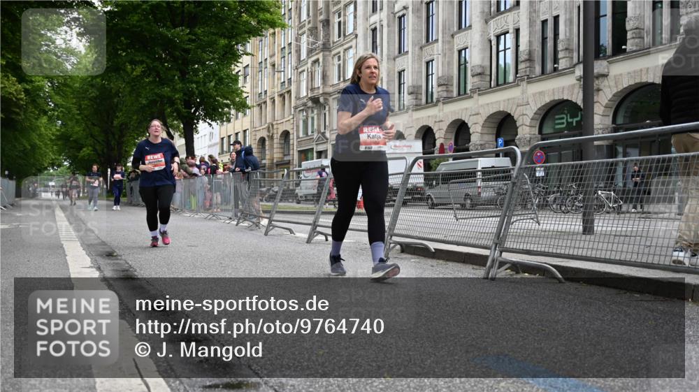 14.06.2026 - REWE Women's Run J. Mangold http://msf.ph/oto/9764740 14.06.2026 11:13:57 Ziel 5680, 5781 meine-sportfotos.de