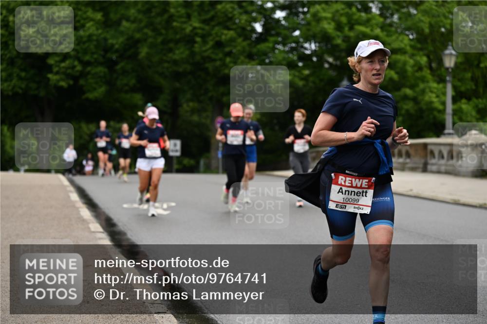 14.06.2026 - REWE Women's Run Dr. Thomas Lammeyer http://msf.ph/oto/9764741 14.06.2026 09:39:41 Laufen 10099 meine-sportfotos.de