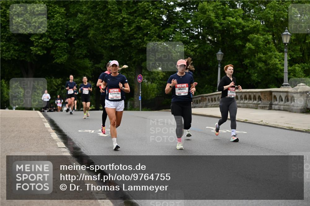 14.06.2026 - REWE Women's Run Dr. Thomas Lammeyer http://msf.ph/oto/9764755 14.06.2026 09:39:42 Laufen 11167, 112, 44444 meine-sportfotos.de