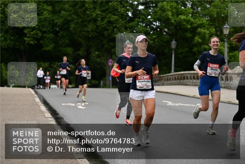 14.06.2026 - REWE Women's Run Dr. Thomas Lammeyer http://msf.ph/oto/9764783 14.06.2026 09:39:44 Laufen 11167, 10778 meine-sportfotos.de