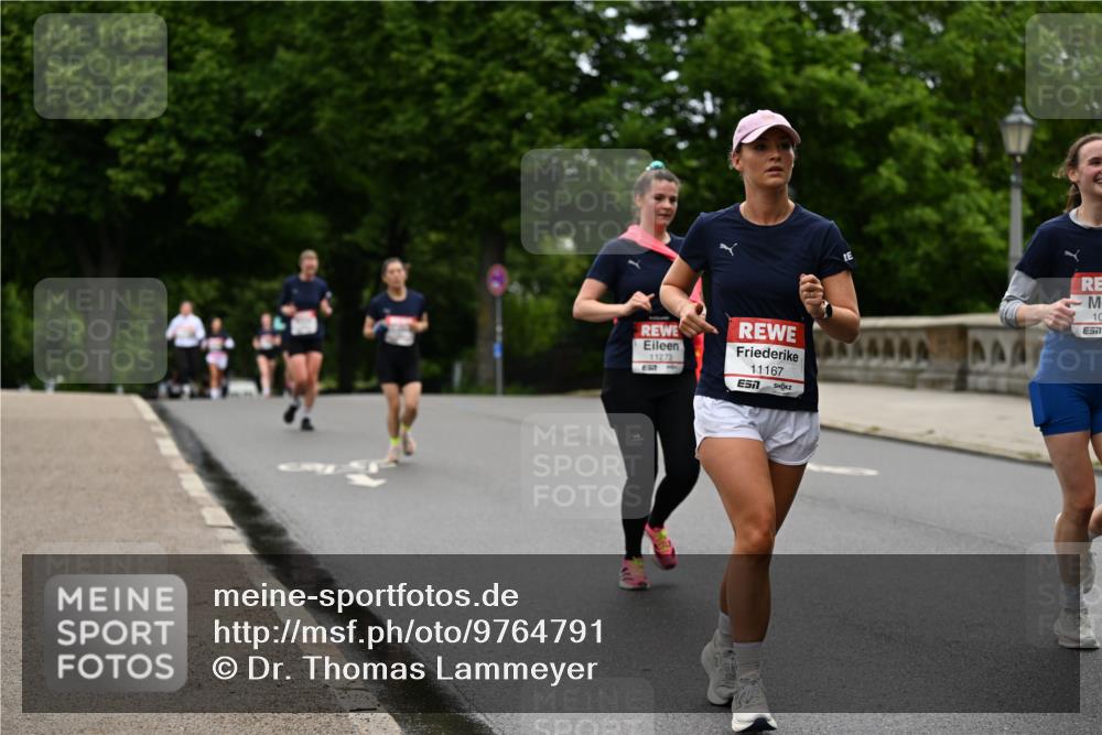 14.06.2026 - REWE Women's Run Dr. Thomas Lammeyer http://msf.ph/oto/9764791 14.06.2026 09:39:44 Laufen 11273, 57, 11167, 7, 10, 7 meine-sportfotos.de