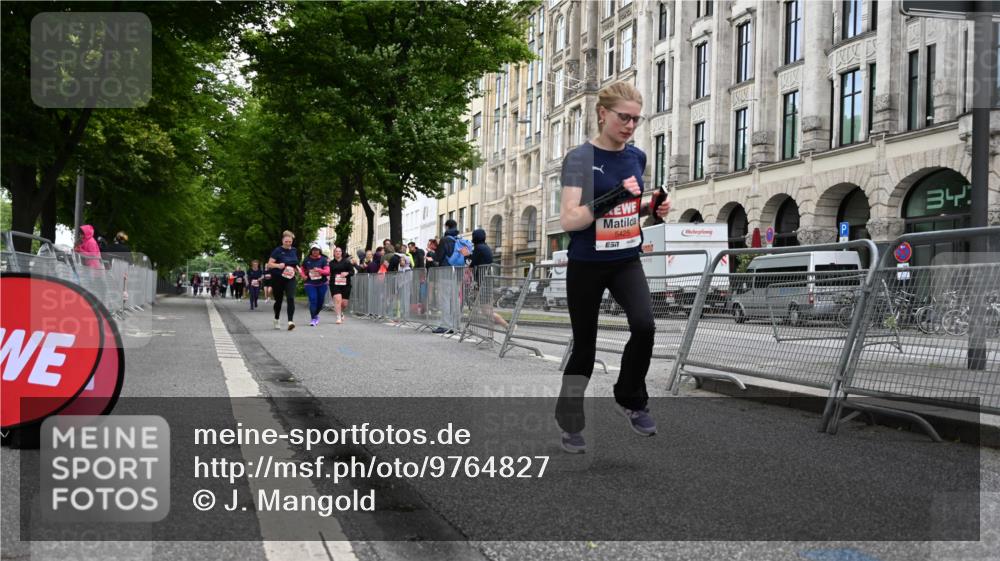 14.06.2026 - REWE Women's Run J. Mangold http://msf.ph/oto/9764827 14.06.2026 11:14:58 Ziel 5425 meine-sportfotos.de