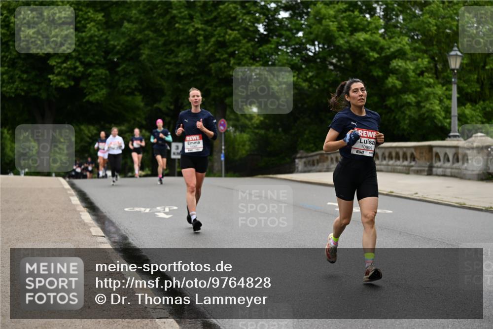 14.06.2026 - REWE Women's Run Dr. Thomas Lammeyer http://msf.ph/oto/9764828 14.06.2026 09:39:47 Laufen 10899, 57 meine-sportfotos.de