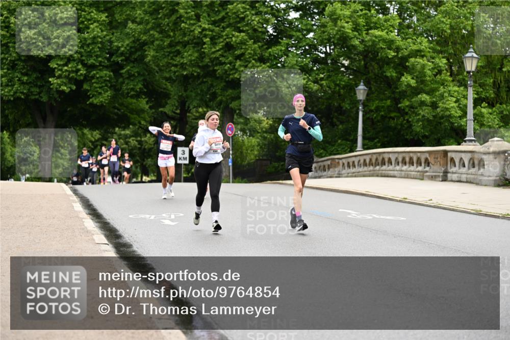 14.06.2026 - REWE Women's Run Dr. Thomas Lammeyer http://msf.ph/oto/9764854 14.06.2026 09:39:51 Laufen 3 meine-sportfotos.de