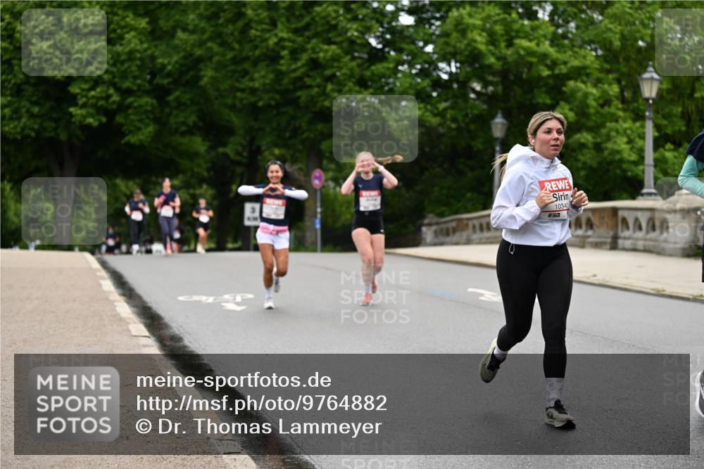14.06.2026 - REWE Women's Run Dr. Thomas Lammeyer http://msf.ph/oto/9764882 14.06.2026 09:39:53 Laufen 10343 meine-sportfotos.de