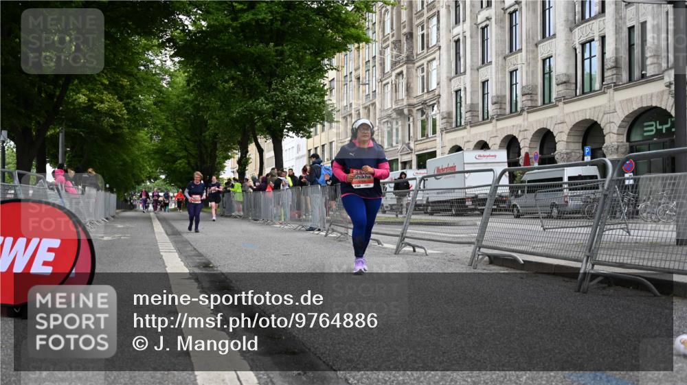 14.06.2026 - REWE Women's Run J. Mangold http://msf.ph/oto/9764886 14.06.2026 11:15:07 Ziel 5422, 5768, 5870 meine-sportfotos.de