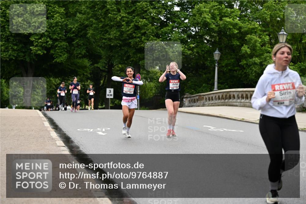 14.06.2026 - REWE Women's Run Dr. Thomas Lammeyer http://msf.ph/oto/9764887 14.06.2026 09:39:54 Laufen 3, 10434, 10348, 8, 33 meine-sportfotos.de