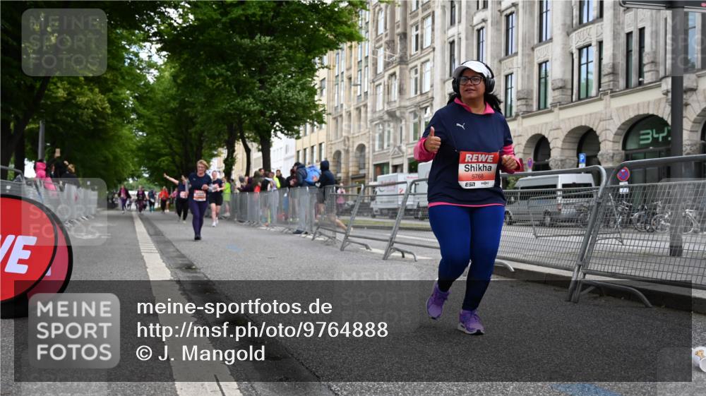 14.06.2026 - REWE Women's Run J. Mangold http://msf.ph/oto/9764888 14.06.2026 11:15:09 Ziel 5422, 5768, 5870 meine-sportfotos.de