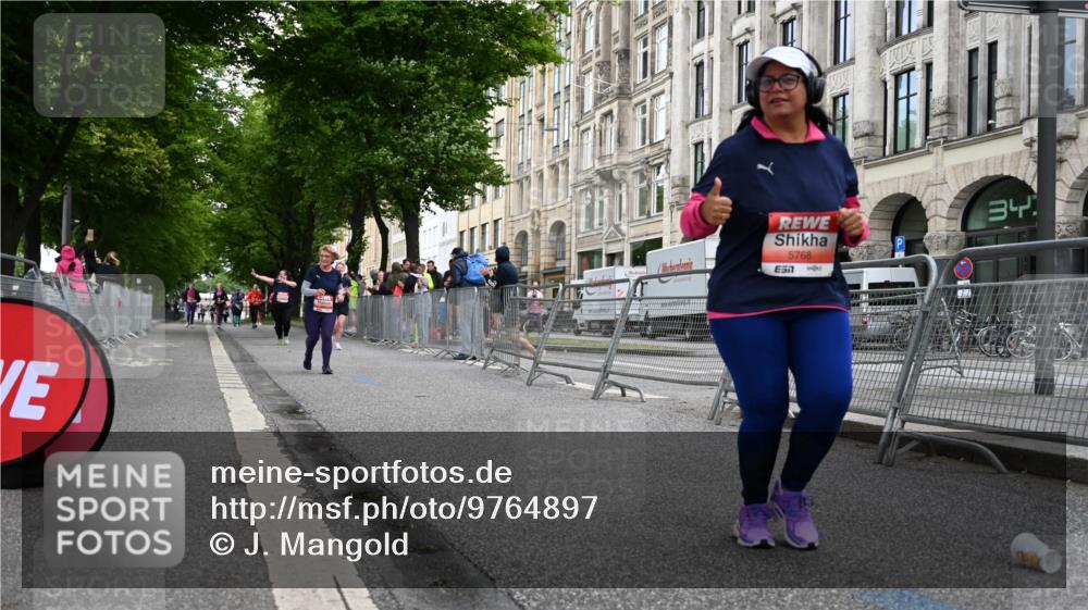 14.06.2026 - REWE Women's Run J. Mangold http://msf.ph/oto/9764897 14.06.2026 11:15:09 Ziel 5422, 5768, 5870 meine-sportfotos.de