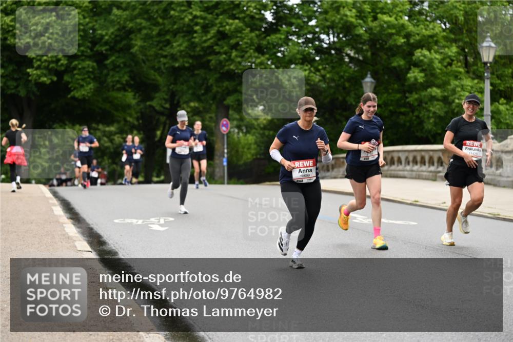 14.06.2026 - REWE Women's Run Dr. Thomas Lammeyer http://msf.ph/oto/9764982 14.06.2026 09:40:02 Laufen 10699, 7, 11429 meine-sportfotos.de