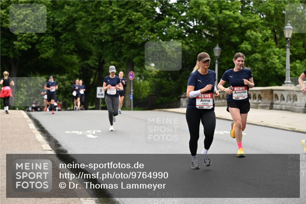 14.06.2026 - REWE Women's Run Dr. Thomas Lammeyer http://msf.ph/oto/9764990 14.06.2026 09:40:02 Laufen 10699, 57, 11335, 57 meine-sportfotos.de