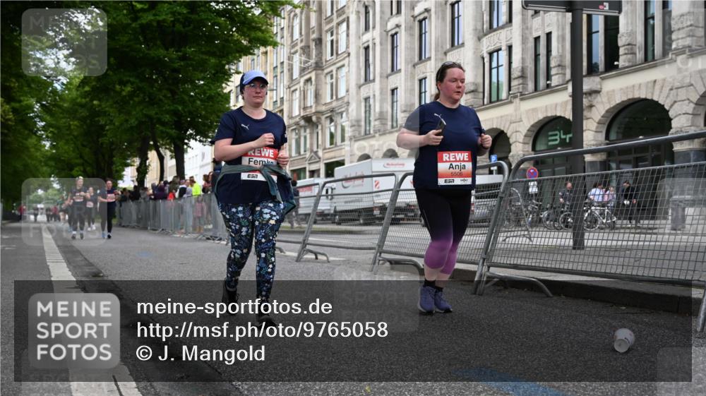 14.06.2026 - REWE Women's Run J. Mangold http://msf.ph/oto/9765058 14.06.2026 11:16:18 Ziel 5506, 5706 meine-sportfotos.de