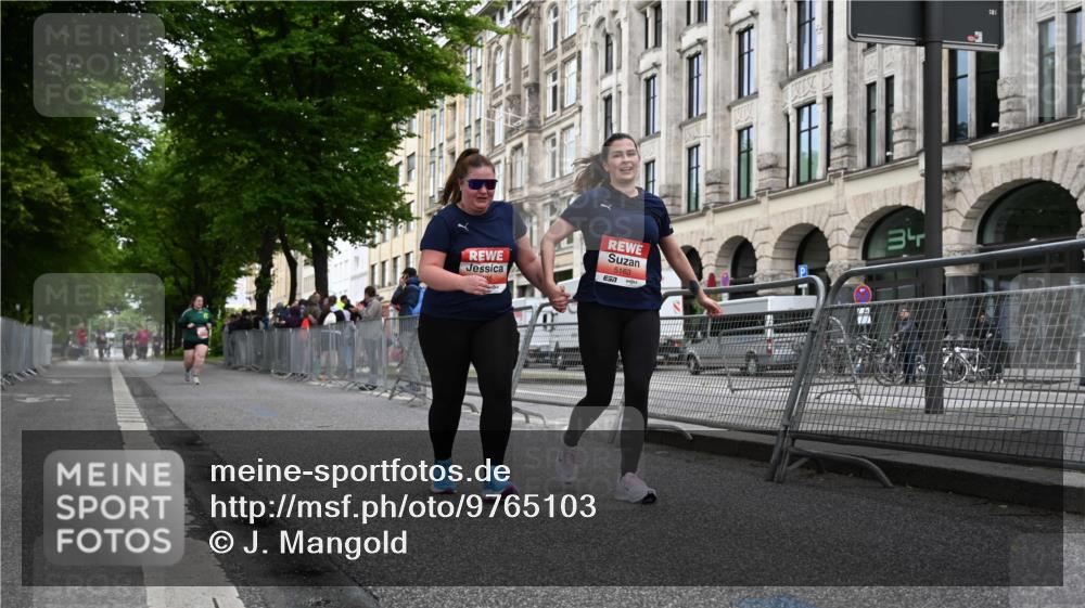 14.06.2026 - REWE Women's Run J. Mangold http://msf.ph/oto/9765103 14.06.2026 11:16:29 Ziel 5163, 5495, 5628, 6004 meine-sportfotos.de