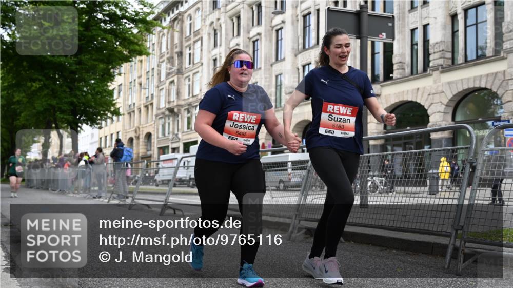 14.06.2026 - REWE Women's Run J. Mangold http://msf.ph/oto/9765116 14.06.2026 11:16:30 Ziel 5163, 5495, 5628, 6004 meine-sportfotos.de