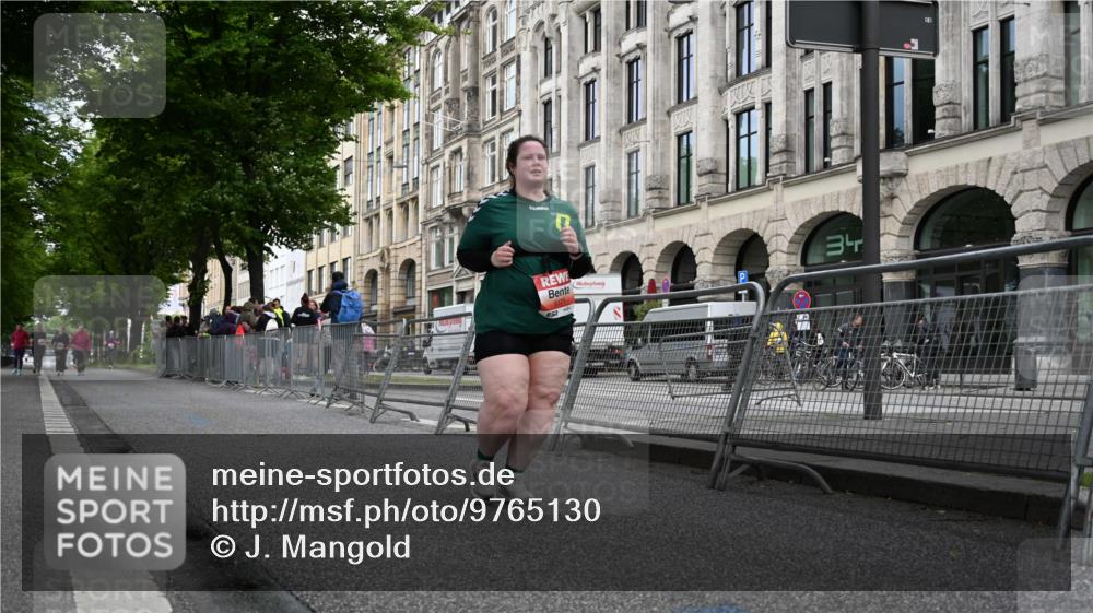 14.06.2026 - REWE Women's Run J. Mangold http://msf.ph/oto/9765130 14.06.2026 11:16:38 Ziel 5171 meine-sportfotos.de