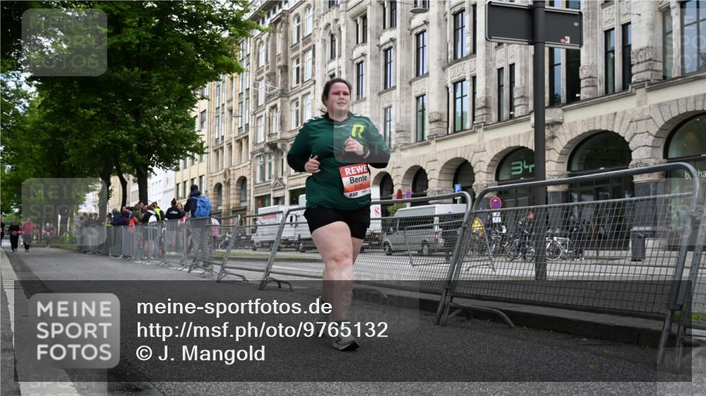 14.06.2026 - REWE Women's Run J. Mangold http://msf.ph/oto/9765132 14.06.2026 11:16:39 Ziel 5171 meine-sportfotos.de