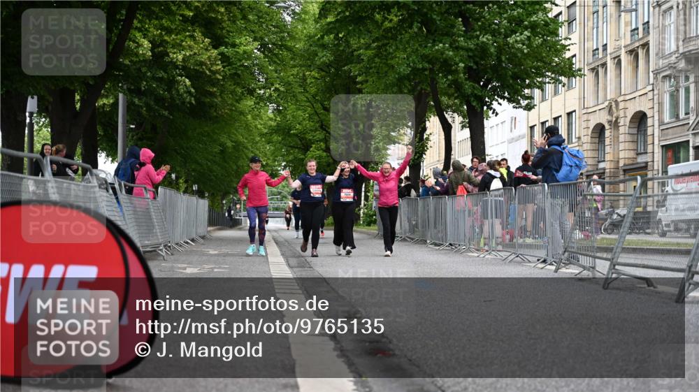 14.06.2026 - REWE Women's Run J. Mangold http://msf.ph/oto/9765135 14.06.2026 11:16:48 Ziel  meine-sportfotos.de