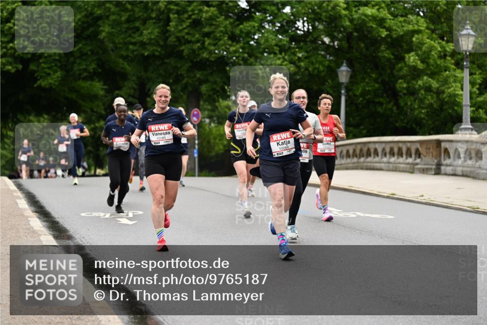 14.06.2026 - REWE Women's Run Dr. Thomas Lammeyer http://msf.ph/oto/9765187 14.06.2026 09:40:18 Laufen 10154, 7, 10066, 10150 meine-sportfotos.de