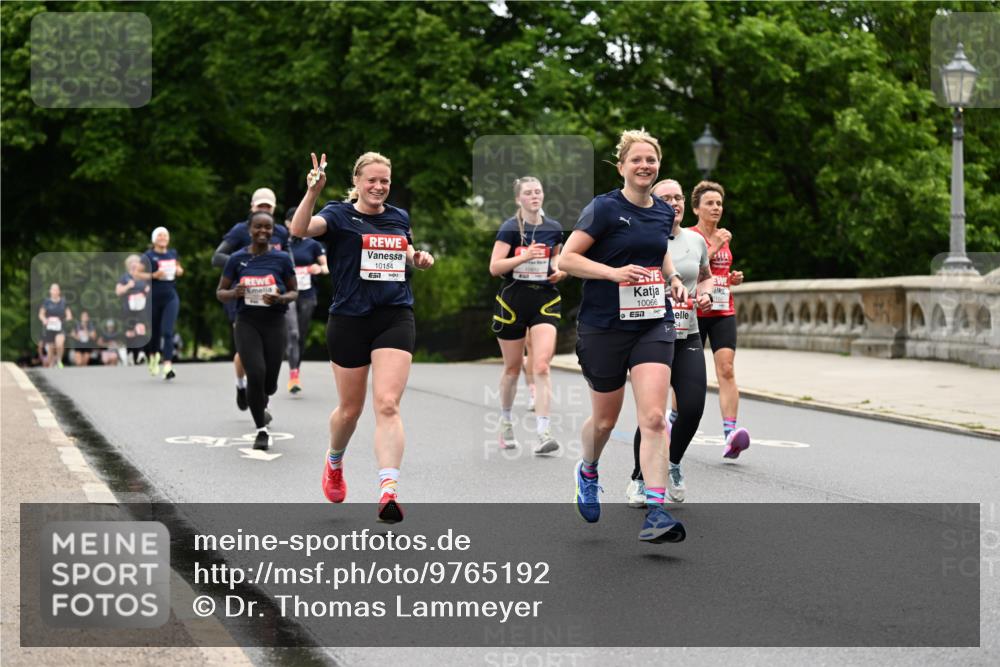 14.06.2026 - REWE Women's Run Dr. Thomas Lammeyer http://msf.ph/oto/9765192 14.06.2026 09:40:19 Laufen 10154, 8, 10066 meine-sportfotos.de