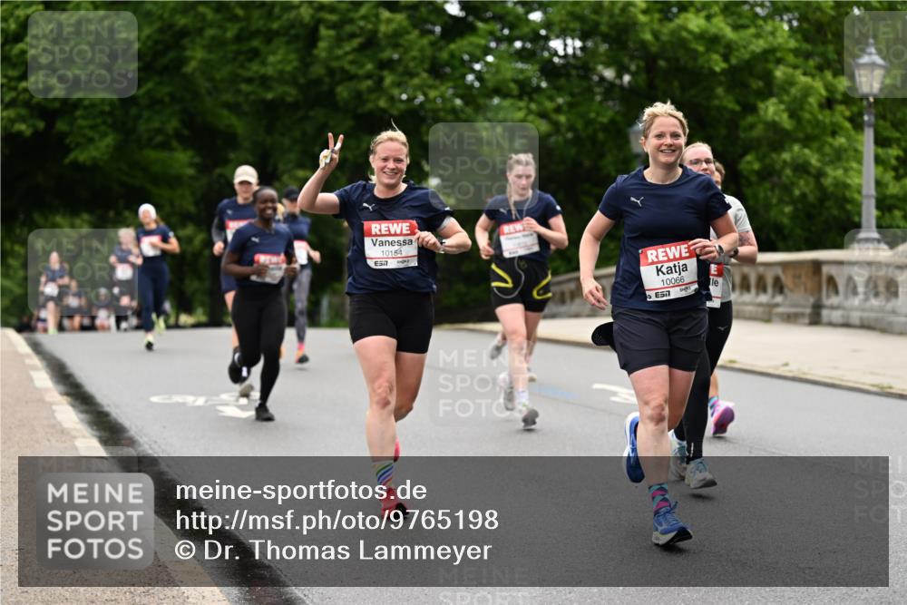 14.06.2026 - REWE Women's Run Dr. Thomas Lammeyer http://msf.ph/oto/9765198 14.06.2026 09:40:19 Laufen 10154, 57, 57, 10066 meine-sportfotos.de