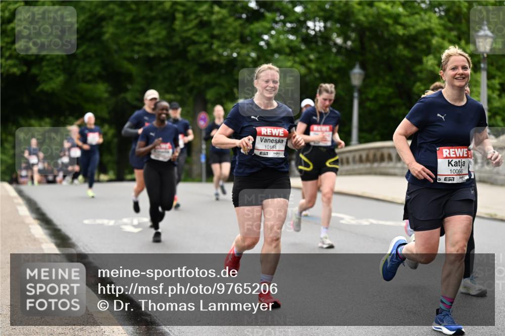14.06.2026 - REWE Women's Run Dr. Thomas Lammeyer http://msf.ph/oto/9765206 14.06.2026 09:40:19 Laufen 10154, 57, 10066 meine-sportfotos.de