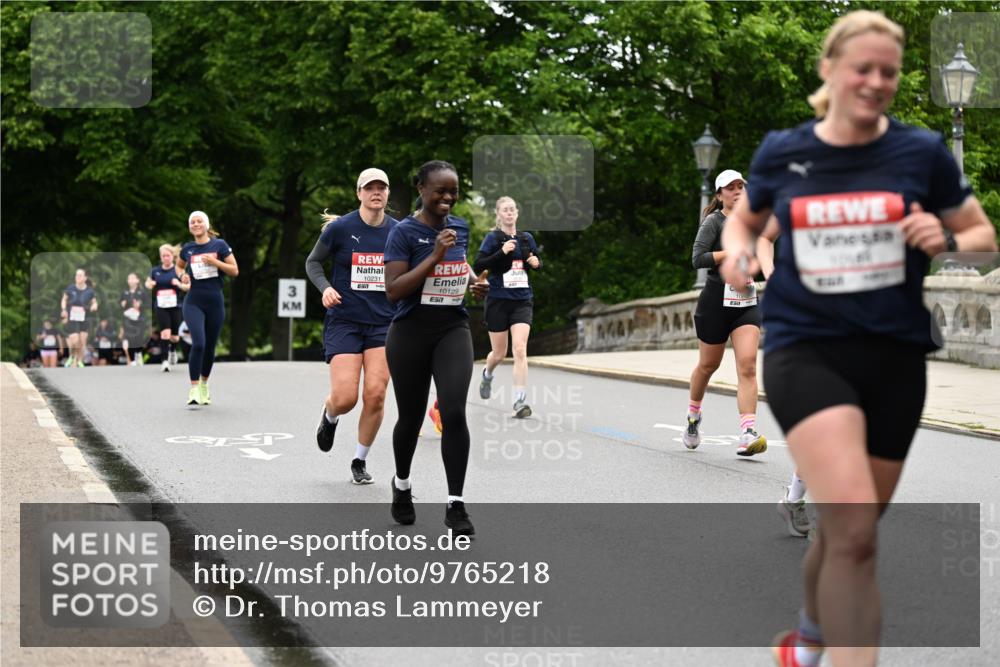 14.06.2026 - REWE Women's Run Dr. Thomas Lammeyer http://msf.ph/oto/9765218 14.06.2026 09:40:20 Laufen 3, 10231, 10129, 57, 10 meine-sportfotos.de