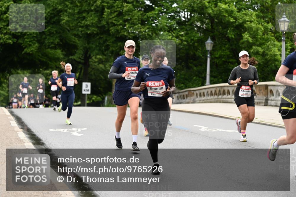 14.06.2026 - REWE Women's Run Dr. Thomas Lammeyer http://msf.ph/oto/9765226 14.06.2026 09:40:21 Laufen 10231, 51, 10129, 10662 meine-sportfotos.de