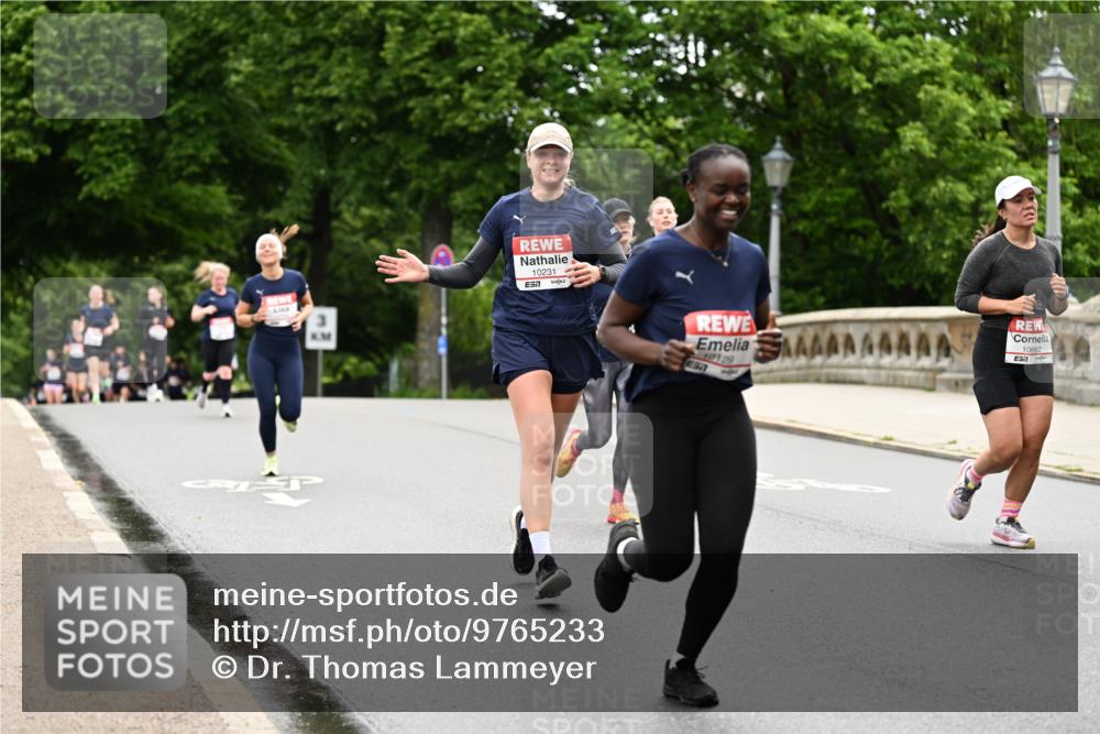 14.06.2026 - REWE Women's Run Dr. Thomas Lammeyer http://msf.ph/oto/9765233 14.06.2026 09:40:21 Laufen 10231, 57, 10129, 10662 meine-sportfotos.de