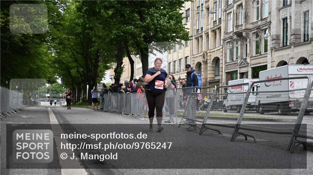 14.06.2026 - REWE Women's Run J. Mangold http://msf.ph/oto/9765247 14.06.2026 11:17:10 Ziel 5220, 5878, 6071 meine-sportfotos.de