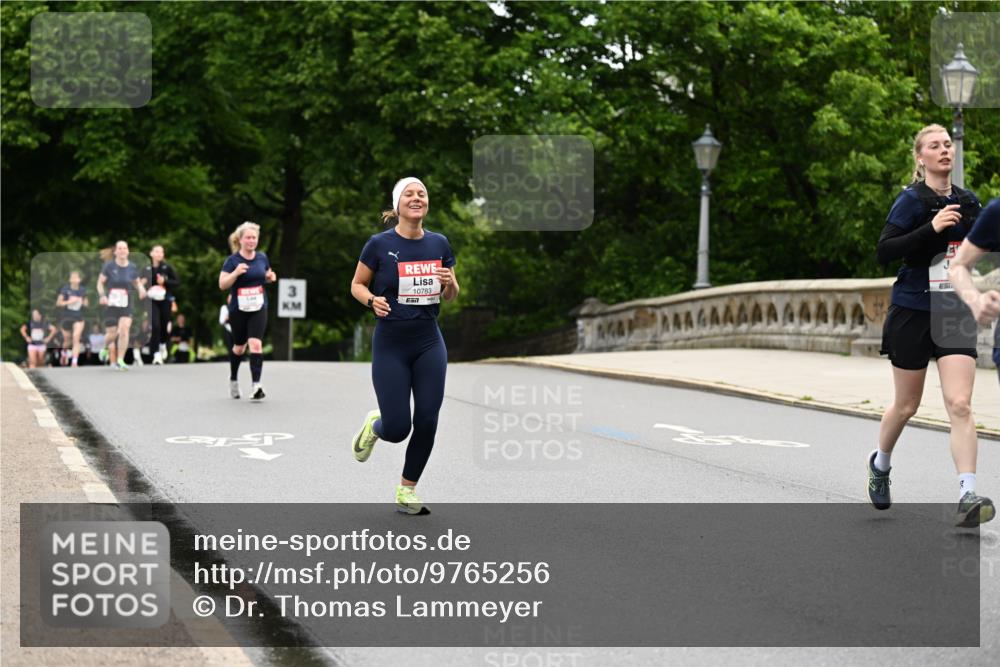 14.06.2026 - REWE Women's Run Dr. Thomas Lammeyer http://msf.ph/oto/9765256 14.06.2026 09:40:23 Laufen 3, 7, 10783 meine-sportfotos.de